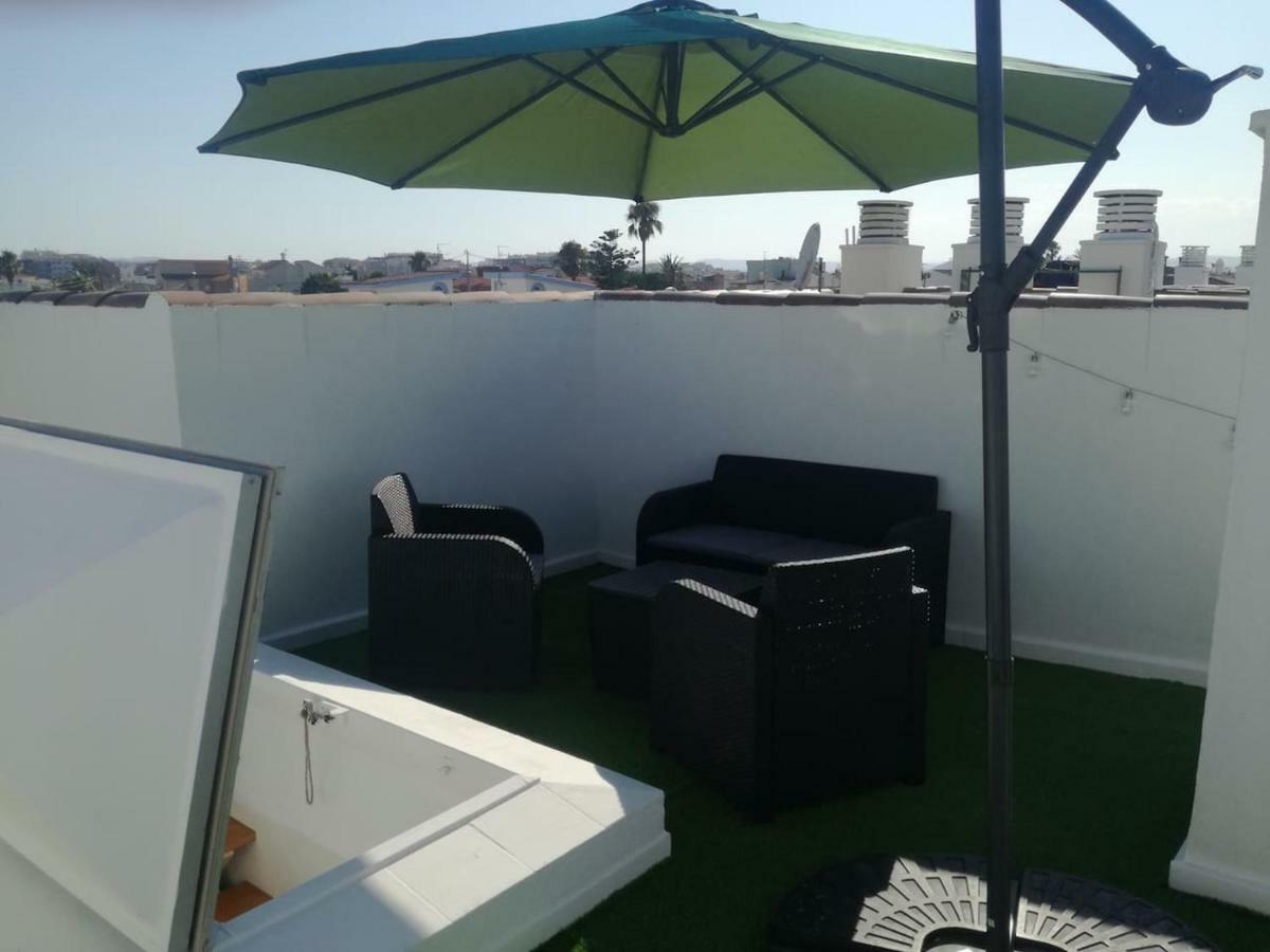 Apartamento Con Terraza Privada Y Piscinas Винарос Экстерьер фото